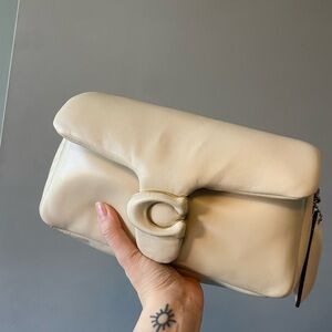 ❌ SOLD Coach Pillow Tabby 26 ❌